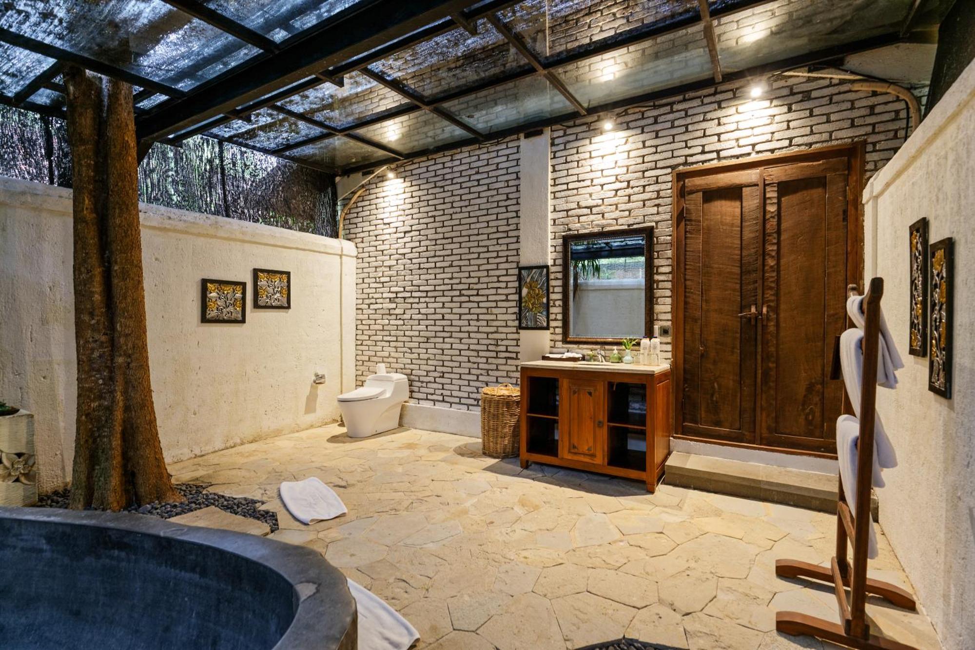 Plataran Komodo Resort & Spa - Chse Certified Labuan Bajo Esterno foto