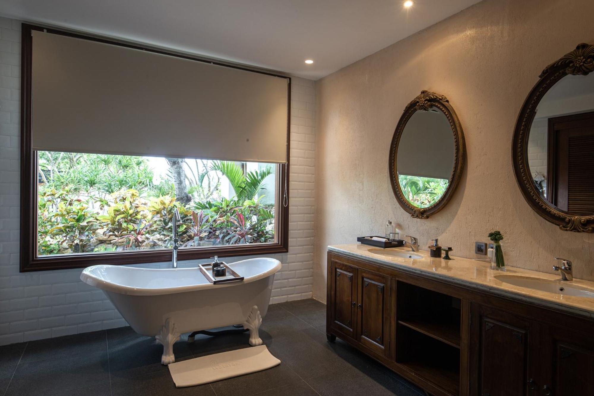 Plataran Komodo Resort & Spa - Chse Certified Labuan Bajo Esterno foto